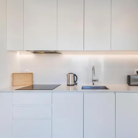 Апартаменты Fabulous Terrace Over Monsanto By Innkeeper