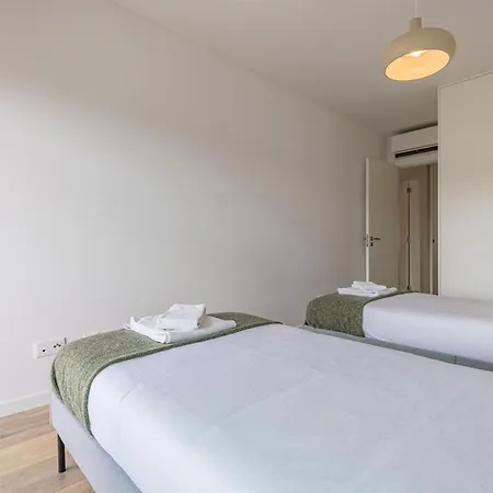 Апартаменты Fabulous Terrace Over Monsanto By Innkeeper *