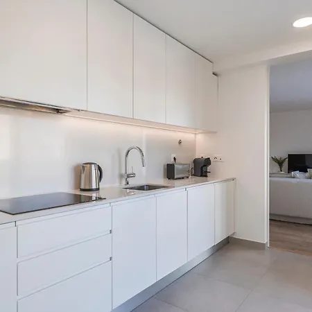 Апартаменты Fabulous Terrace Over Monsanto By Innkeeper *