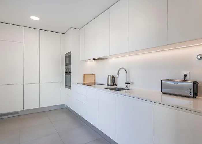 Fabulous Terrace Over Monsanto By Innkeeper דירה