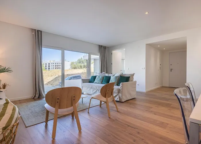 Fabulous Terrace Over Monsanto By Innkeeper דירה ליסבון