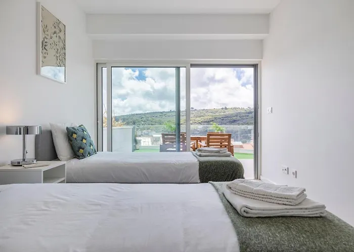Fabulous Terrace Over Monsanto By Innkeeper Apartamento