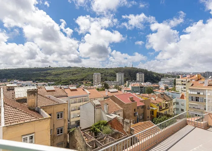 Fabulous Terrace Over Monsanto By Innkeeper Apartamento